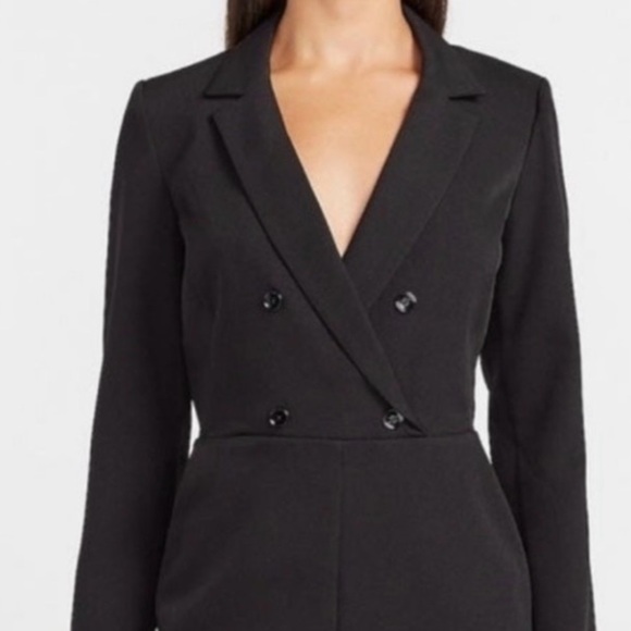 Express Black Long Sleeve Double Breasted Blazer Shorts
Romper Small NWT - Picture 11 of 11